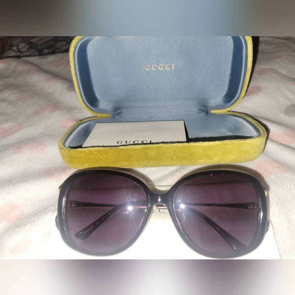 Authentic Gucci Sunglasses - Picture 5 of 11